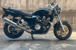 Yamaha xjr 1200