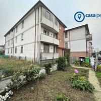 Appartamento al piano rialzato con garage