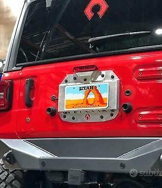 Rilocatore targa JEEP Wrangler JL
