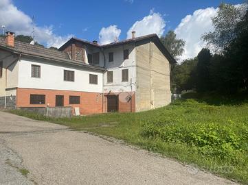 CASA SEMINDIPENDENTE A VALLE SAN NICOLAO