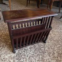 Oggettistica mista: ceramiche, applique, orologi