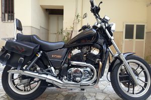 Honda VT 500