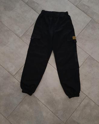 Pantaloni lunghi cargo.