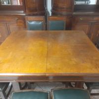 Tavolo allungabile con n. 8 sedie 