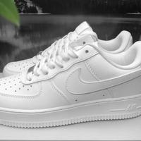 Nike Air Force 1 Nuovo 43, Classico e Comodo