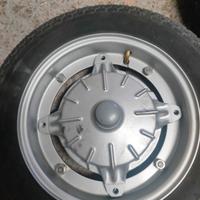 mozzi e cerchi da 9 vespa 50 