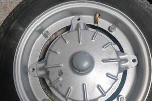 mozzi e cerchi da 9 vespa 50 