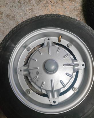 mozzi e cerchi da 9 vespa 50 