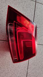 FARO POSTERIORE SINISTRO GOLF 7