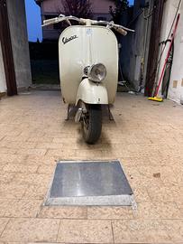 Vespa faro basso