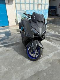 Tmax 560     2026