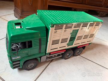 Camion Bruder trasporto animali