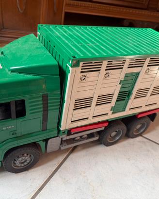 Camion Bruder trasporto animali