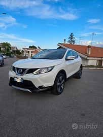 Nissan Qashqai 1.5 dci 110 cv