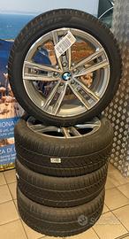 Cerchi e pneumatici da 17” BMW