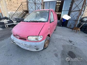 Ricambi Nissan Vanette 2.3 diesel 75cv del 1995