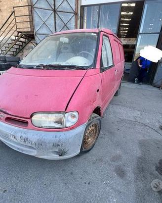 Ricambi Nissan Vanette 2.3 diesel 75cv del 1995