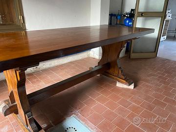 Tavolo in legno rovere massiccio