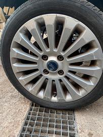Cerchi in lega ford fiesta 6 serie