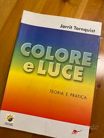 Libro di grafica - colore e luce