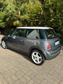 Mini Cooper 1.6 Benzina/GPL (2002)