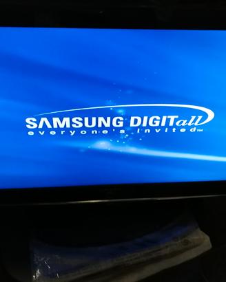 Tv Schermo Monitor Samsung 40" + Lettore DVD