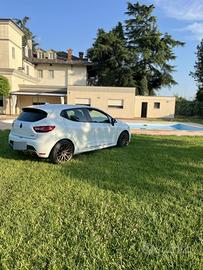 clio 4 rs 200cv edc