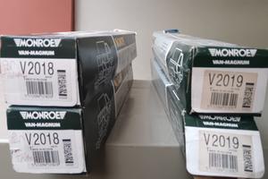 Coppie di ammotizzatori Ford Transit