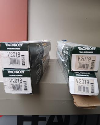 Coppie di ammotizzatori Ford Transit