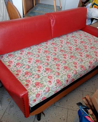 divanetto trasformabile in letto singolo
