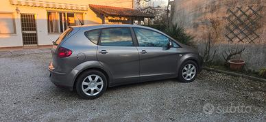  Seat Altea disel 140cv  cambio Dsg.