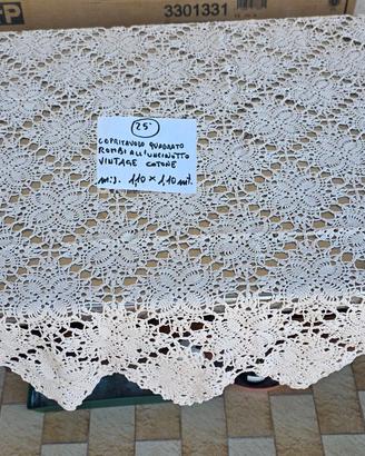 Copritavolo pizzo all’uncinetto  beige di coto(25