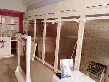 ARREDO BIANCO E ACCIAIO 16658