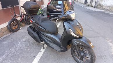 Piaggio Beverly 400