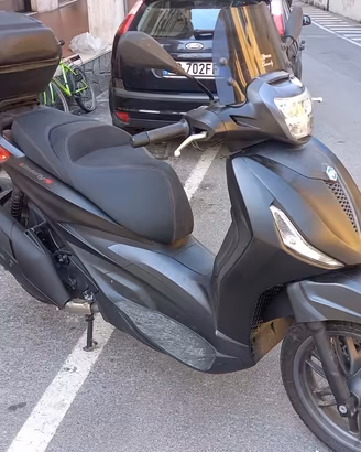 Piaggio Beverly 400