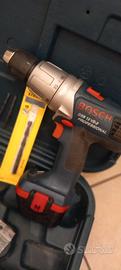 Bosch. trapano avvitatore a  batteria