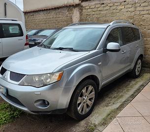 Mitsubishi Outlander 2.2 DI-D 4WD instyle 7 post