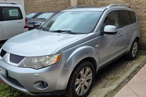 Mitsubishi Outlander 2.2 DI-D 4WD instyle 7 post