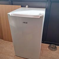 AKAI - Congelatore verticale ICE114L Classe F 85 l