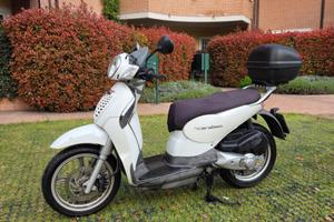 Aprilia Scarabeo 125