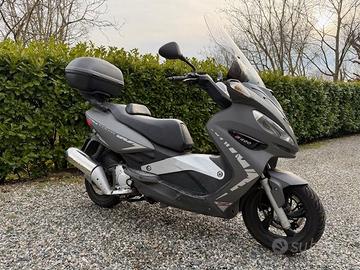 Malaguti Madison 400