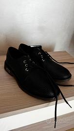 Scarpe Cult in Pelle Nera Traforata