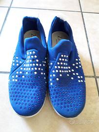 Scarpe morbide slip on