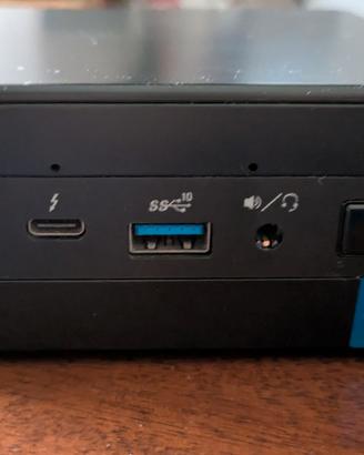 Intel Nuc i5 PAH 11th Gen.