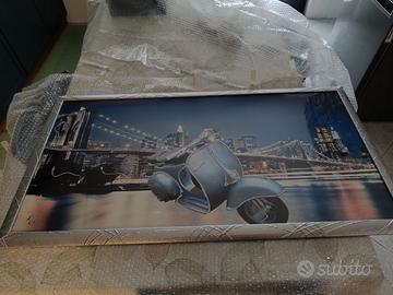 Quadro con ponte di Brooklyn e vespa