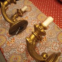 Applique vintage in legno dorato