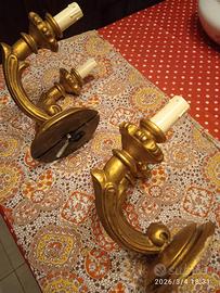 Applique vintage in legno dorato