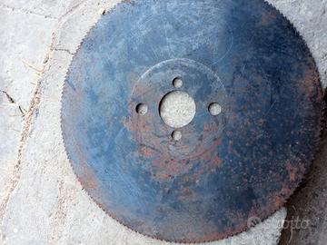 Disco hss 225x1,9x32 più taglia bulloni HIT 600