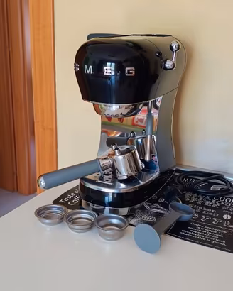 Macchina caffè espresso SMEG