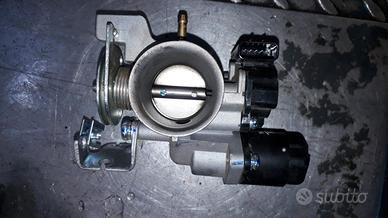 SWM sm 125 '22 : corpo farfallato iniettore protez